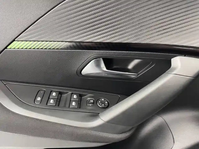 Peugeot 2008 puretech 100 s&amp;s bvm6 — photo 96