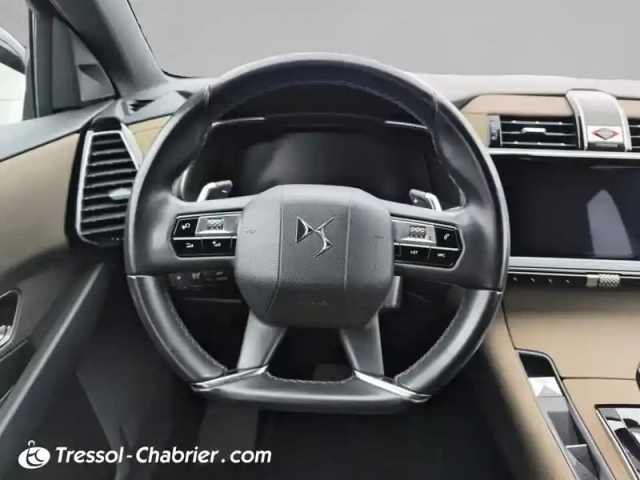 Ds Ds 7 ds7 crossback hybride e-tense 300 eat8 4x4 — photo 11