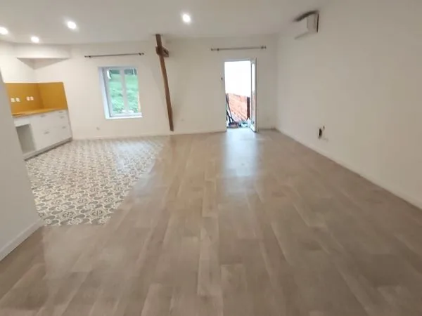 Maison avec jardin