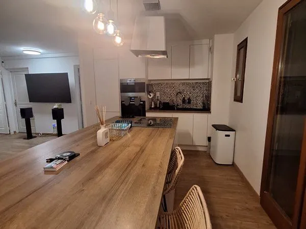 Colocation Nice Fabron magnifique 3 pièces piscine tout confort pour étudiant bail 9 mois