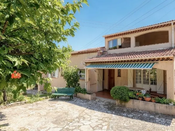 Maison 6 pièces 151 m²