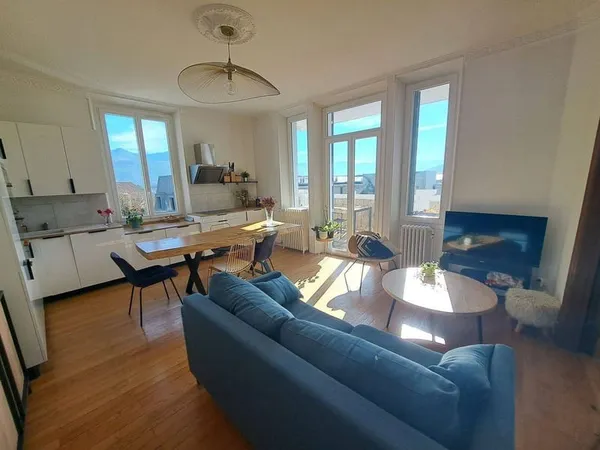 Appartement 3 pièces 75 m²