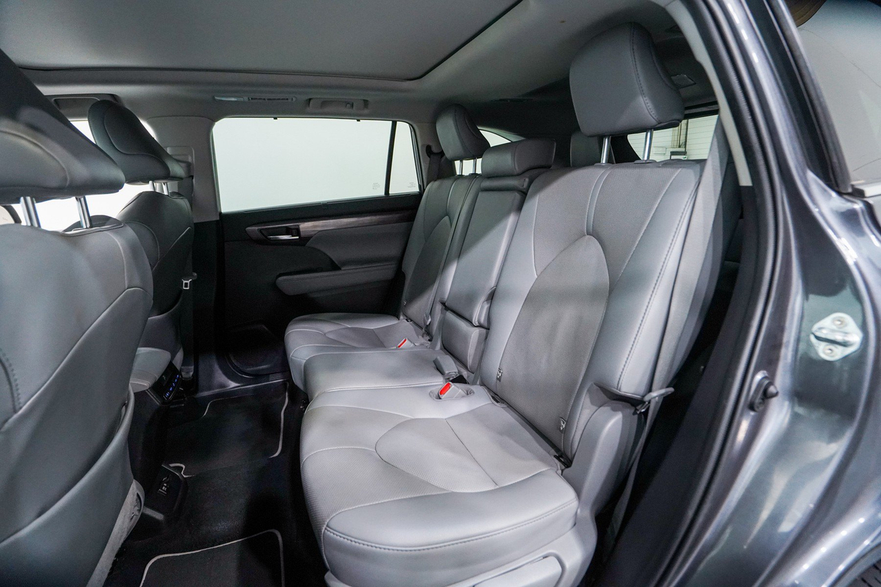 Toyota HIGHLANDER — photo 33