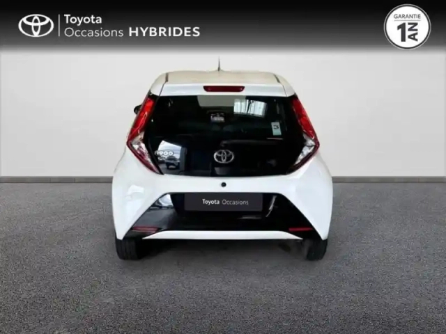 Toyota Aygo 1.0 vvt-i 72ch x-play 5p my20 — photo 4