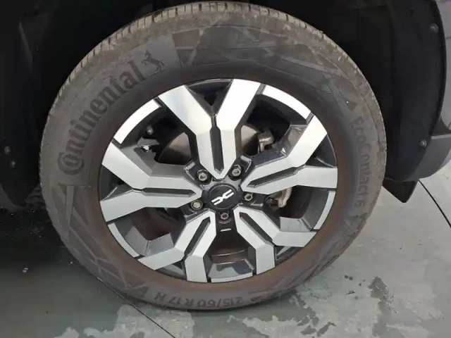Dacia Duster tce 150 4x2 edc — photo 16