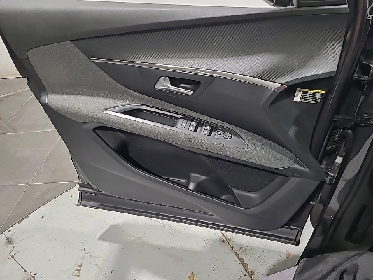Peugeot 3008 puretech 130ch s&s eat8 active pack — photo 30