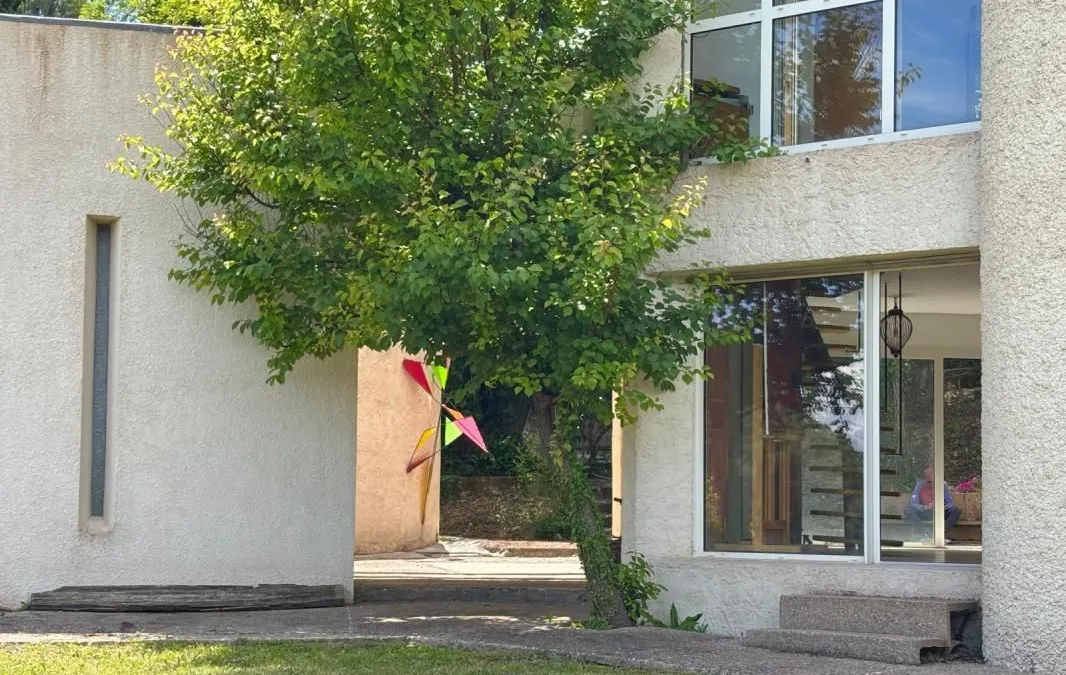 Photo 4