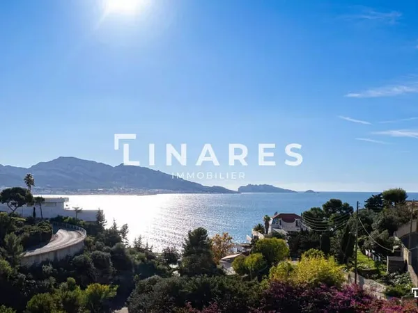 Maison 9 pièces 355 m²