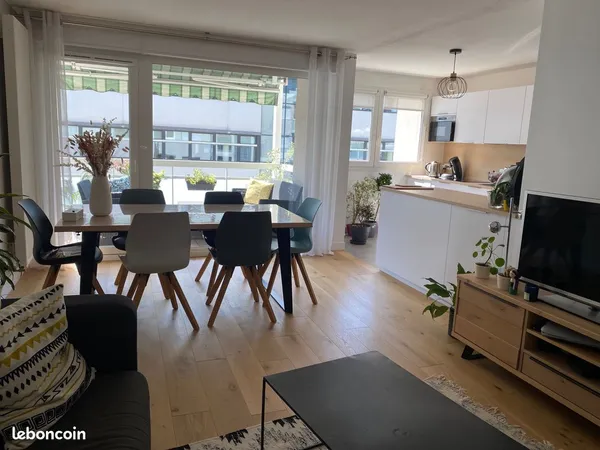 Grand T2 meublé - 57 m2 terrasse - secteur Courier