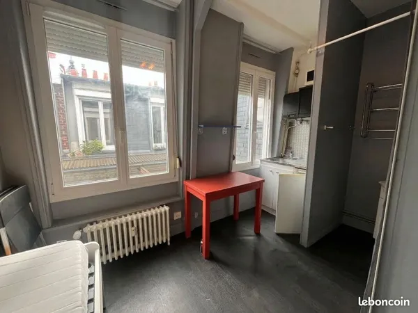 Studio 1 pièce 10 m²