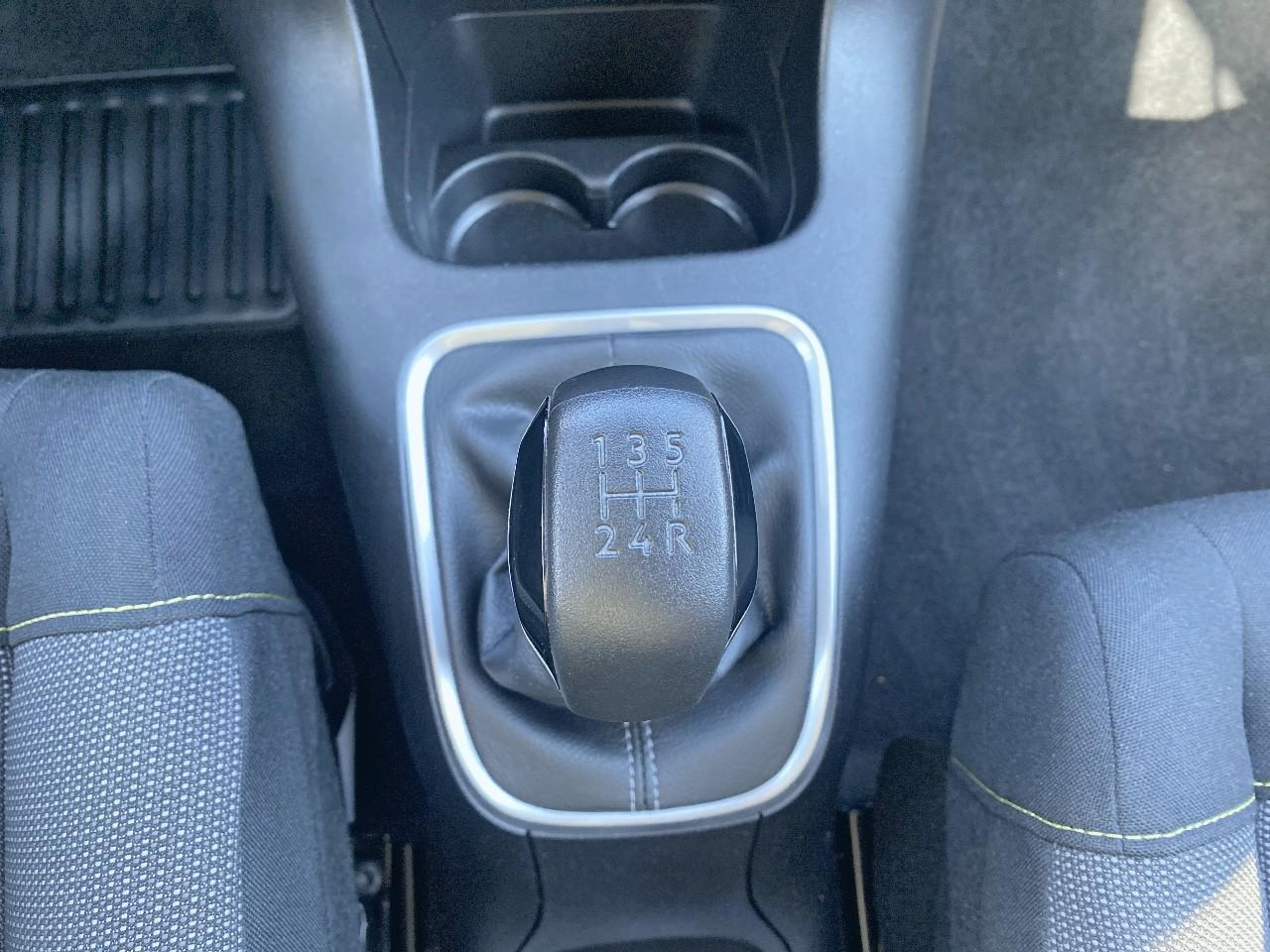 Citroën C3 1.2 puretech 83ch s&s shine — photo 28
