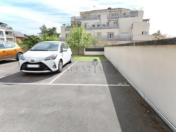 Stationnement Vente Neuilly-Plaisance   12100€