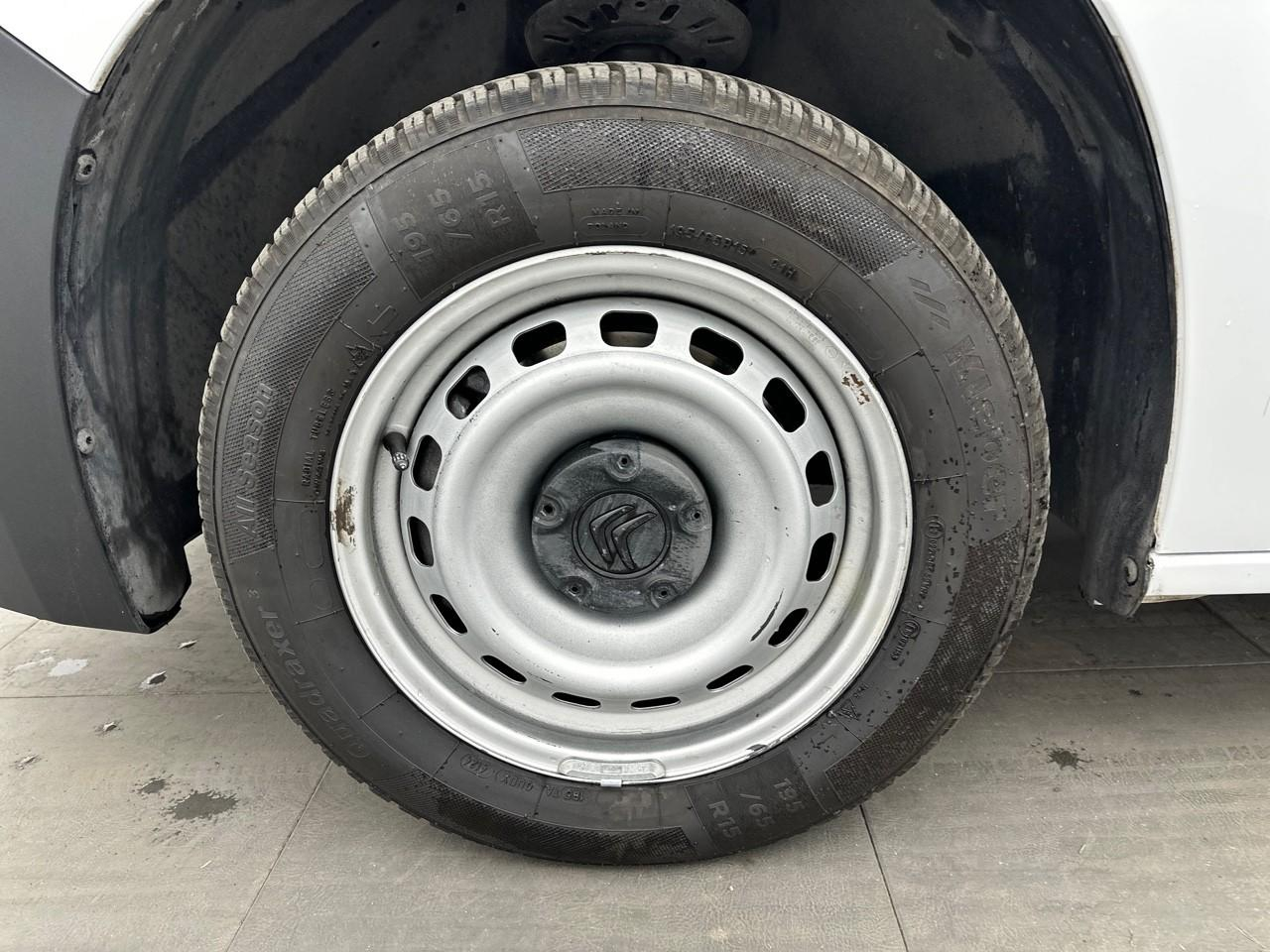Citroën Berlingo van m 650 bluehdi 100 s&s bvm5 driver — photo 14