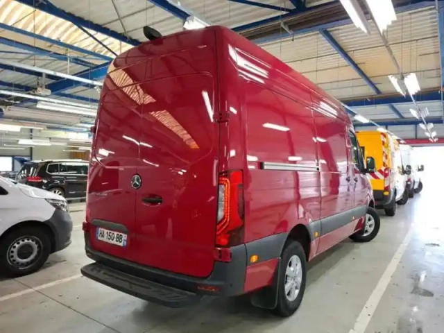 Mercedes Sprinter e 314 fourgon standard — photo 3