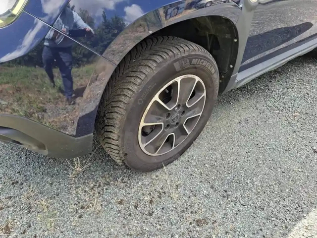 Dacia Duster blue dci 115 4x2 — photo 5