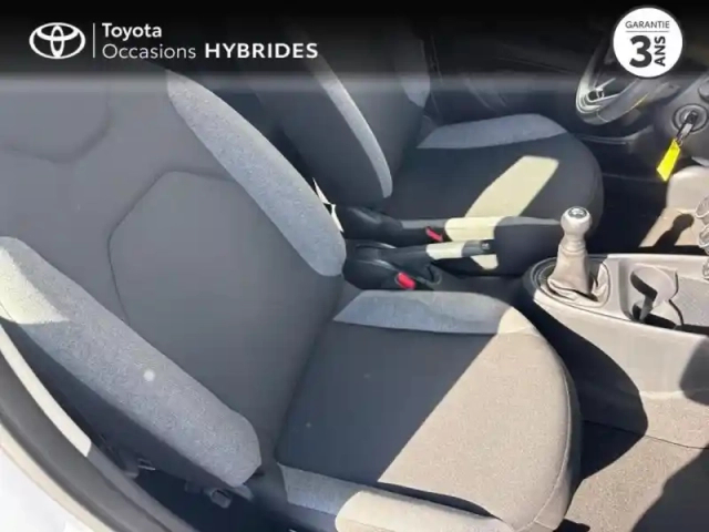 Toyota Aygo X 1.0 vvt-i 72ch dynamic my23 — photo 6