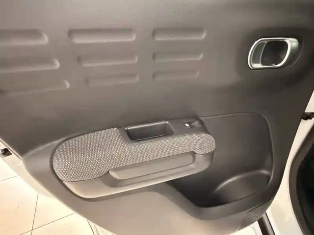 Citroën C3 Aircross puretech 110 s&amp;s bvm6 — photo 22