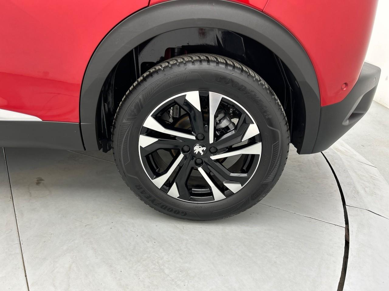 Peugeot 2008 puretech 130 s&s eat8 gt — photo 16