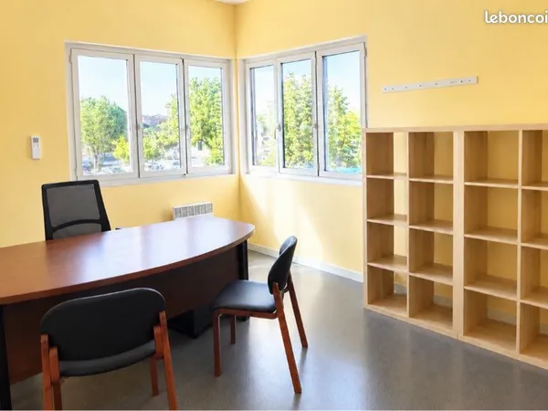 Local commercial 90m2 La Crau Emplacement premium