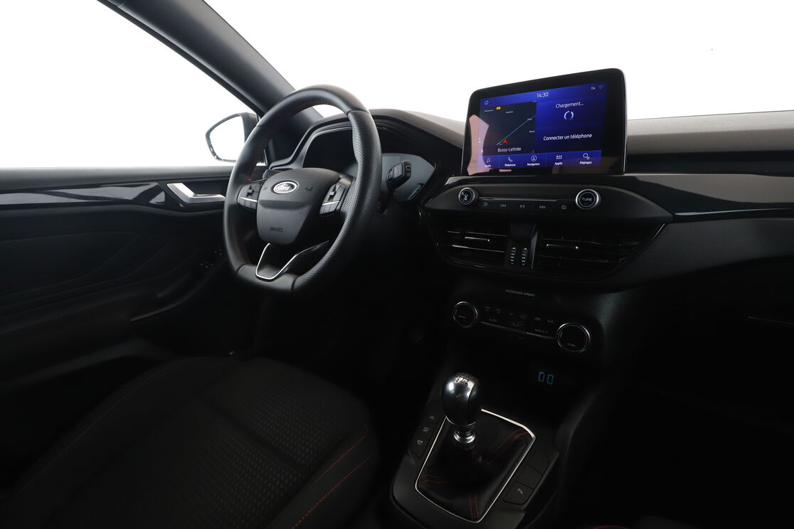 Ford Focus 1.5 EcoBlue ST Line — photo 12