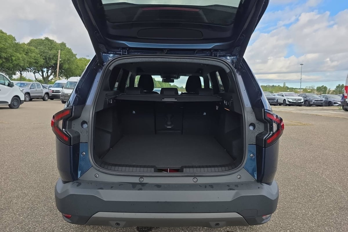Dacia Bigster — photo 11