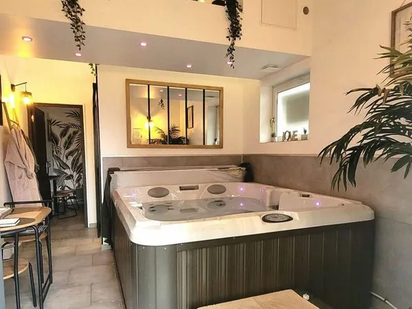 Maison 10 pièces 240 m²