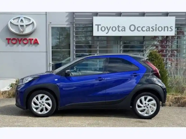 Toyota Aygo 1.0 vvt-i 72 design cvt — photo 2