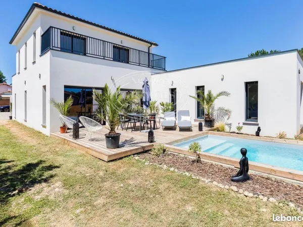 Villa 5 pièces 168 m²