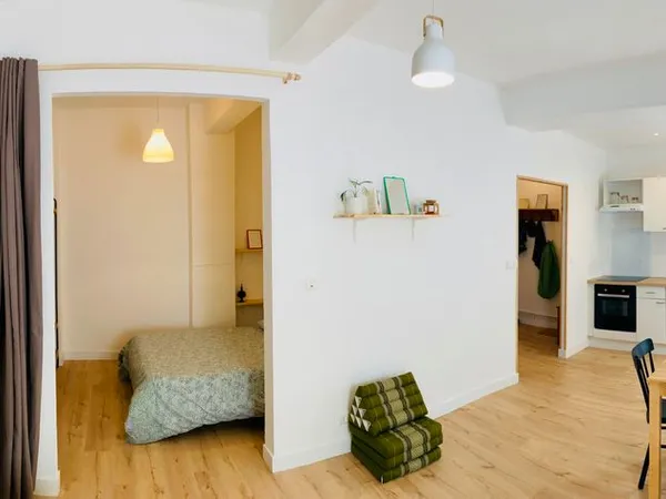 Appartement lumineux de 36 m², refait à neuf en 2022. Complètement meublé et équipé