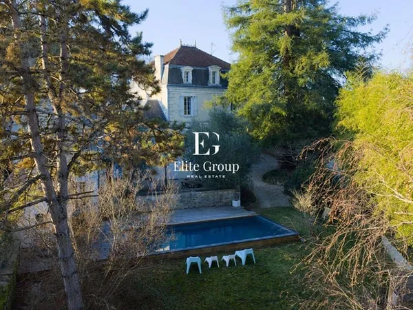 Maison 11 pièces 172 m²