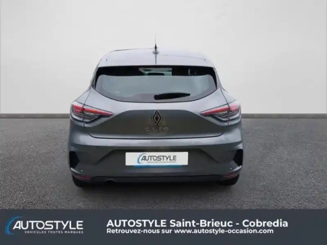 Renault Clio 1.5 dci 100ch evolution — photo 5