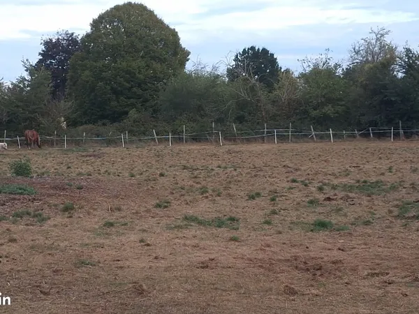 Terrain non constructible à aigondigné (thorigné) 20kms de niort