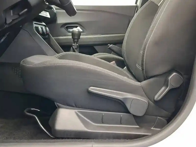 Dacia Sandero eco-g 100 - 22 — photo 28