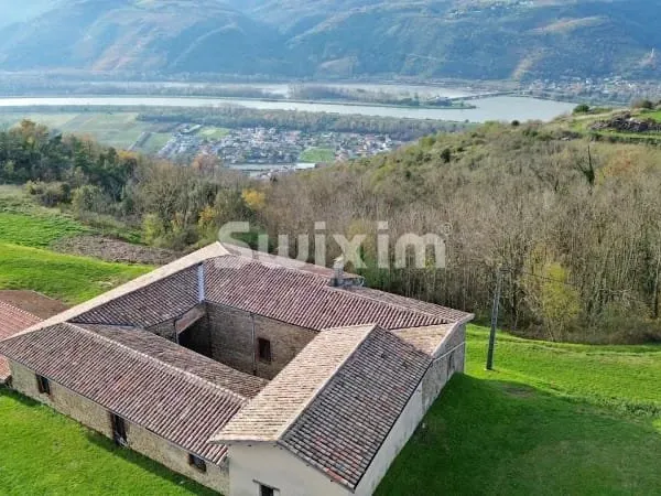 Ferme 10 pièces 820 m²