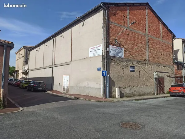 Local 930 m²