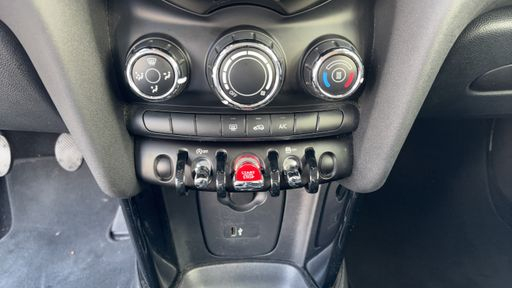 Mini Mini 1.5 One 102 - One – 2018 – 46612 km – Essence – Boîte Manuelle — photo 5