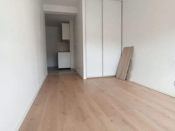 Joli studio refait à neuf - Grenoble Hyper-centre