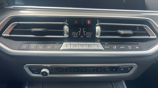 BMW X5 xDrive 45e 394  Hybrid Steptronic8 - X Line – 2021 – 121380 km – Hybride rechargeable – Boîte Automatique — photo 2
