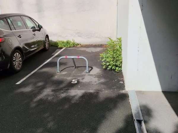 Place de parking Sainte Croix