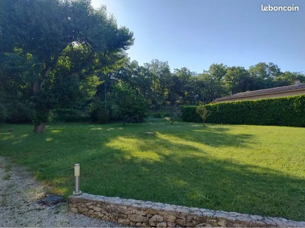 Terrain 713 m2 Malataverne