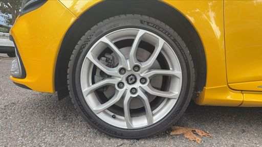 Renault Clio 1.6 Turbo 200 EDC - RS – 2017 – 50653 km – Essence – Boîte Automatique — photo 14