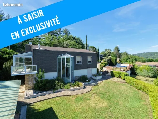 Maison 6 pièces 212 m²
