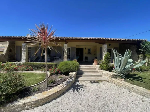 Maison de plain-pied 5 pièces 130 m²