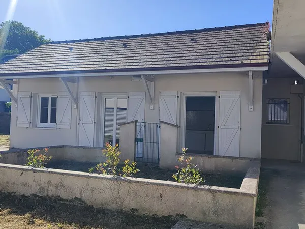 Petite maison T2 avec jardin privatif proche Golf de Billère