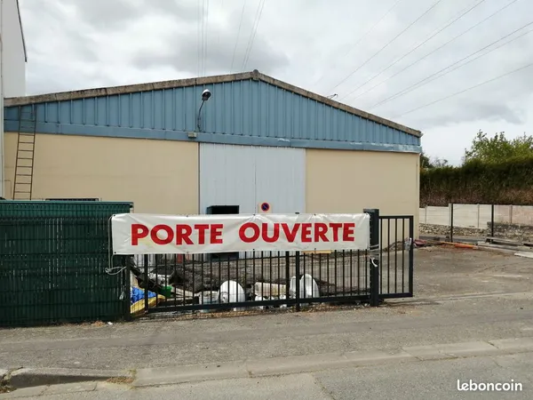 Vannes depot emplacement dans entrepot pour entreposage