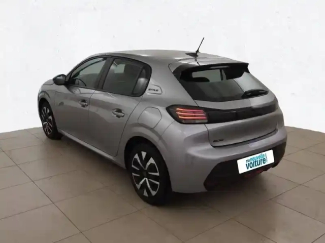 Peugeot 208 100 s&amp;s bvm6 — photo 7