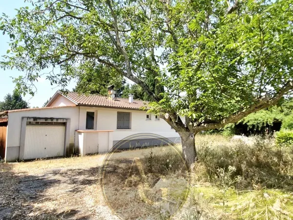 Maison T4 de 88m² sur 2 600m2 de terrain au centre de Castelnaudary