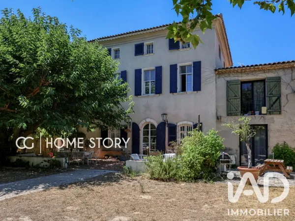Maison 11 pièces 367 m²