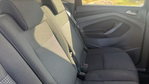 Ford C-max 1.0 EcoBoost 100 - Titanium – 2014 – 141541 km – Essence – Boîte Manuelle — photo 5