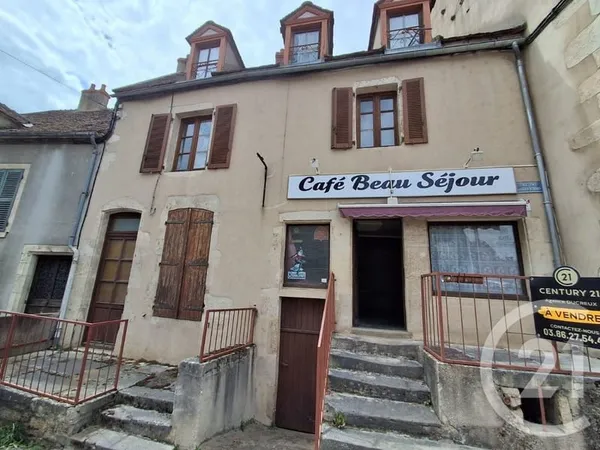 Maison 7 pièces 212 m²